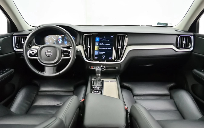 Volvo V60 cena 118998 przebieg: 92700, rok produkcji 2018 z Poznań małe 497